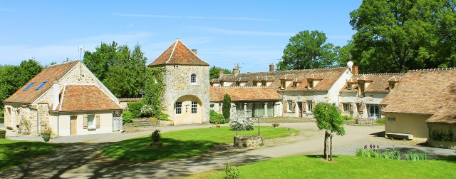Photo Chambres d'htes et gites pour 2  8 personnes La chapelle rablais Domaine de frevent