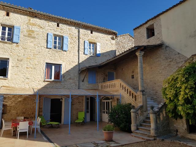 Photo gite  5 couchages Castelnau valence Le mas d'alcalure
