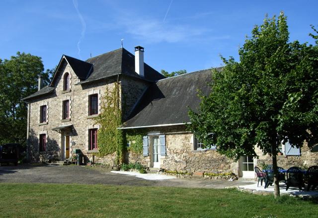 Photo Chambre d'hte St-germain-les-vergnes Domaine de la clauzade