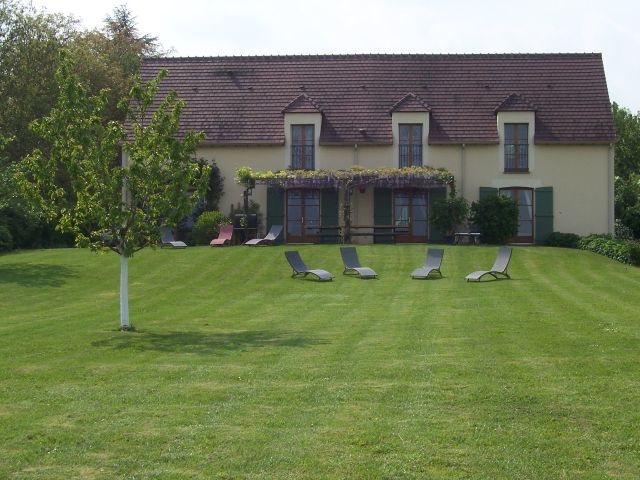 Photo Chambre d'hte Villiers-sur-tholon -montholon Le pre de rosine