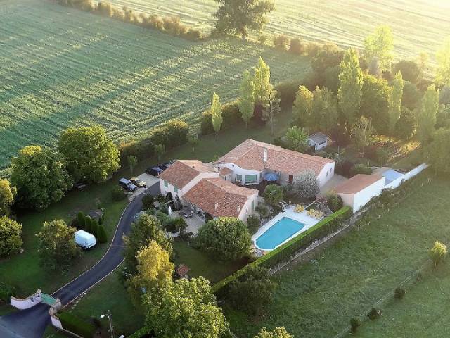 Photo Coulon Chambres d'hotes les fuyes  coulon -  ... 